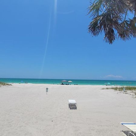 Beach Front Condo Paradise. Ground Floor.Studio. ลองโบทคีย์ ภายนอก รูปภาพ