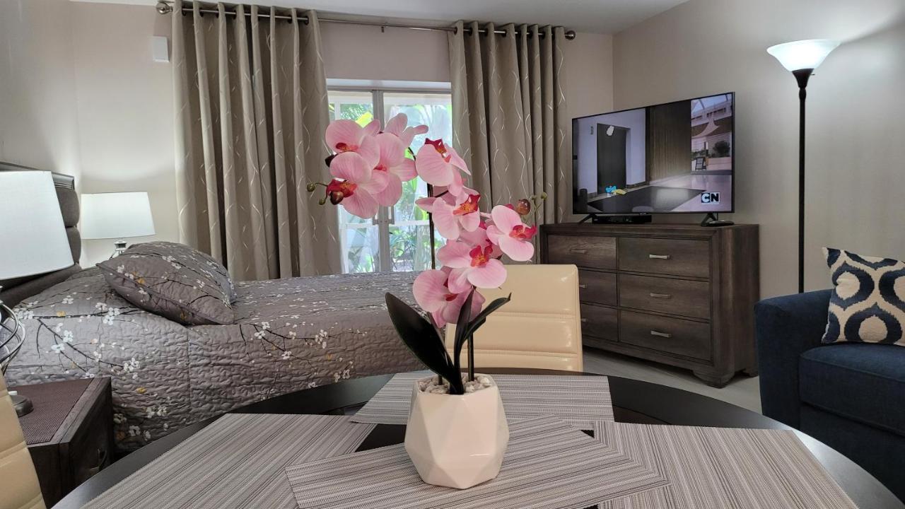 Beach Front Condo Paradise. Ground Floor.Studio. ลองโบทคีย์ ภายนอก รูปภาพ